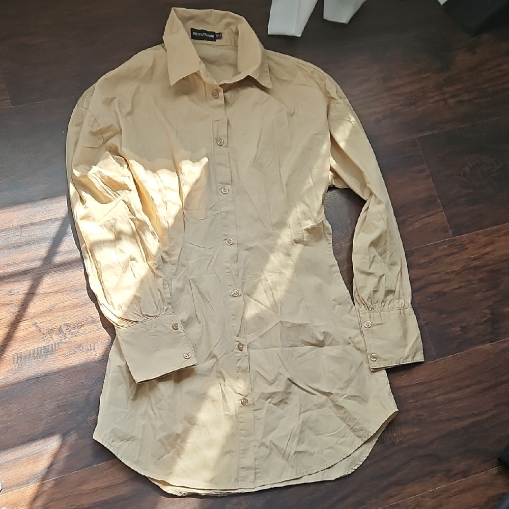 PrettyLittleThing Women's Tan Button-Down Shirt